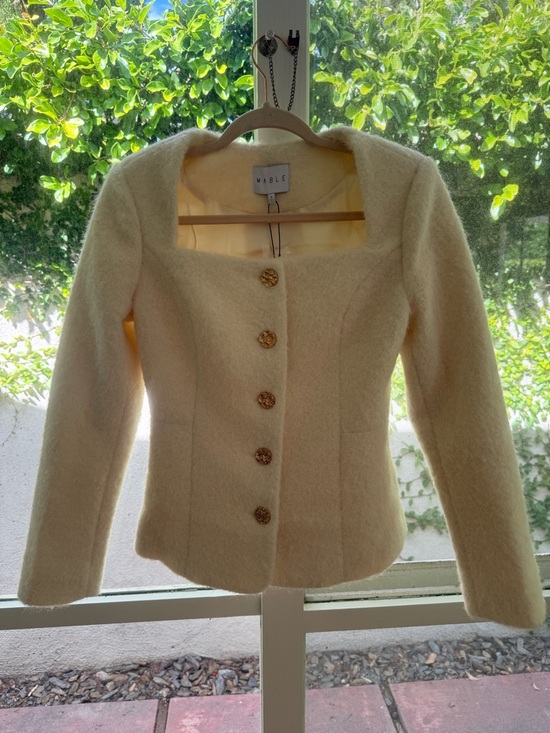 Mabel Jackets & Blazers - NWT MABLE NERISSA JEWEL BUTTON
BOUCLE JACKET